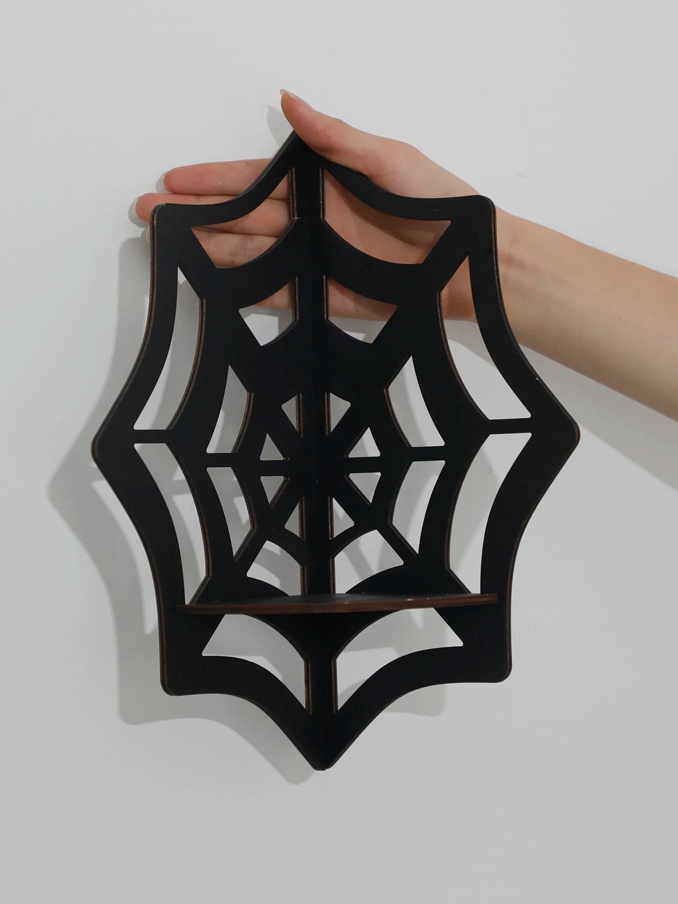 Arachnid Corner Web Shelf